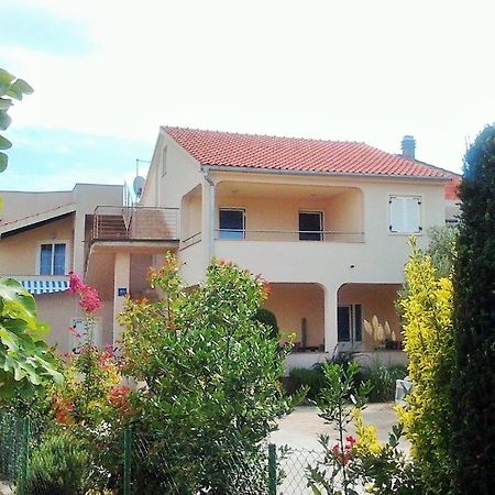 Apartments Jadranica Murter Esterno foto